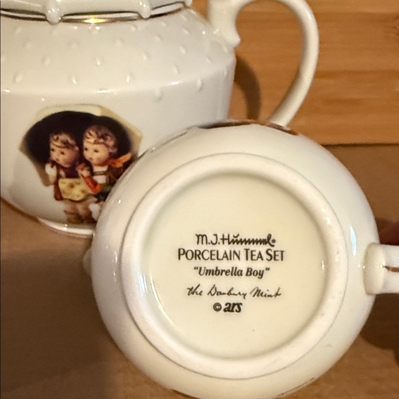 Hummel Tea Set - Picture 6 of 11